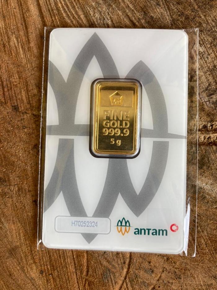 Gambar Emas Logam Mulia Antam 5gram 5 gram Press Certieye dari FashInsBrand undefined Tokopedia