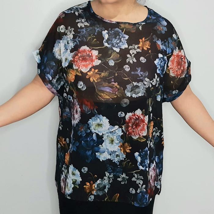 Gambar Blouse wanita motif bunga dari Miz iN's Clothes undefined Tokopedia