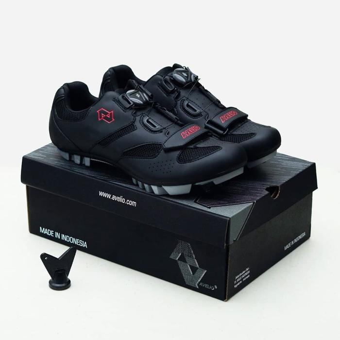Sepatu Sepeda MTB XC Avelio Sepatu Cleat MTB Hitam, 45