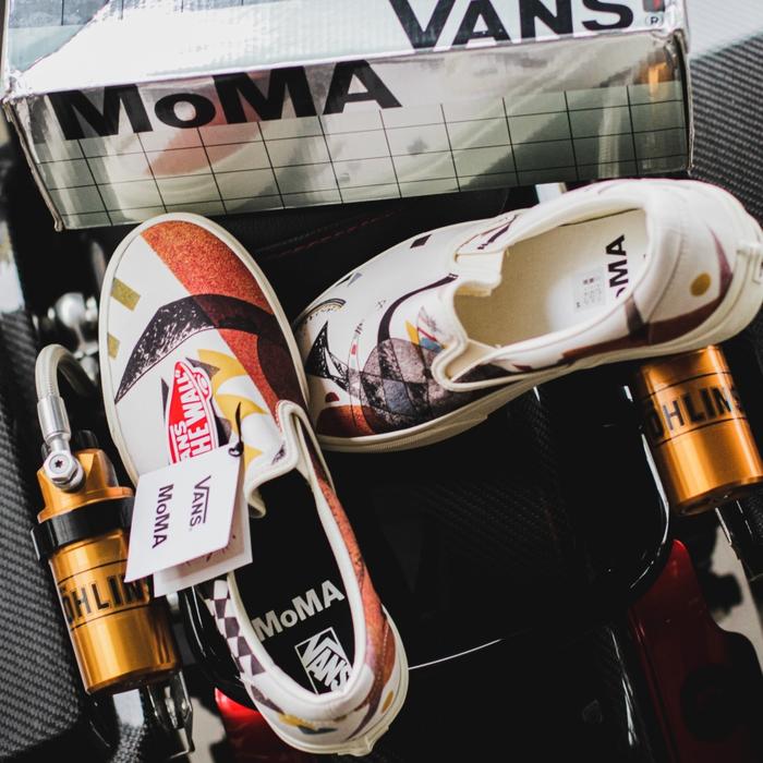 Gambar vans slip on x moma vasily kandinsky dari jebeka cult undefined Tokopedia
