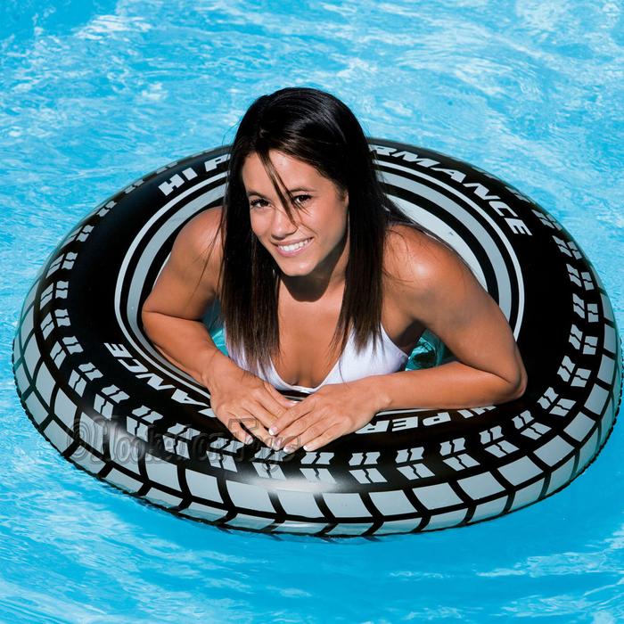 Gambar INTEX 59252 Ban Renang Giant Tire Tube Swimming Pool 91cm dari Live4Toys undefined Tokopedia