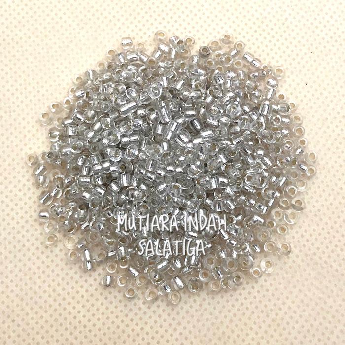 Gambar Mote pasir bening perak 8/0/mote manik bening/mote manik strap dari Mutiara-Indah undefined Tokopedia