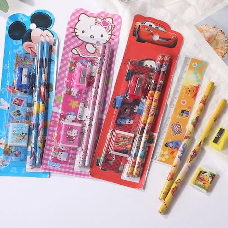 Gambar Stationery pensil Alat Tulis set 5 in 1 Karakter Kartun Souvenir Pesta - Hellokitty dari AzfiBerkah undefined Tokopedia