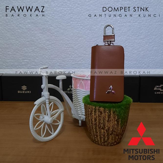 Gambar GANTUNGAN KUNCI MOBIL DOMPET STNK MOBIL LOGO MITSUBISHI HITAM POLOS - COKLAT POLOS dari Benang Biru.id undefined Tokopedia