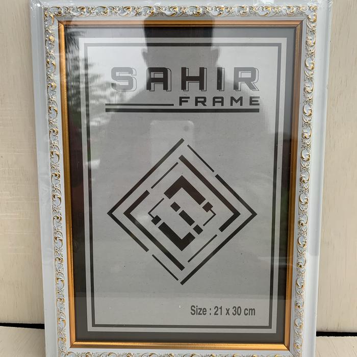 Gambar bingkai a4 - Putih emas dari Sahir Gallery undefined Tokopedia