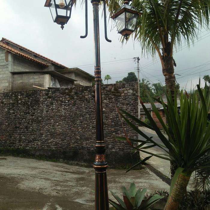 Gambar Lampu Taman Keraton Solo dari Azanuntoys undefined Tokopedia