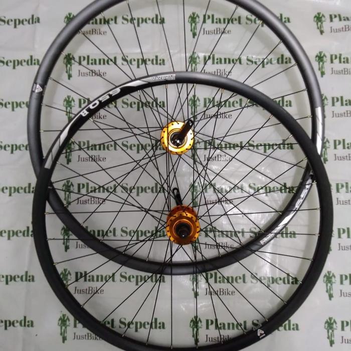 Gambar Wheelset 27.5 Araya DM650 Hub Pacific B413 Gold Jari SS Hitam dari Planet Sepeda Team undefined Tokopedia