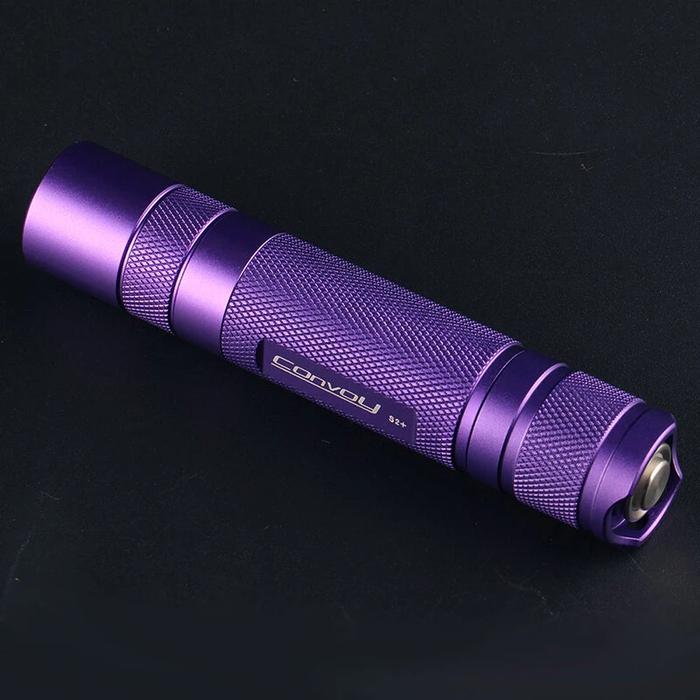 Gambar Senter Convoy S2+ SST40, 5A Driver 1800 Lumens with Gift Box - Ungu, Senter Saja dari Convoy Indonesia undefined Tokopedia