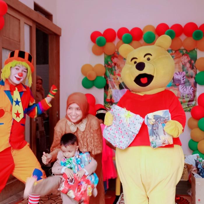Gambar badut MC Badut karakter dan Dekorasi balon dari gobadut86 undefined Tokopedia