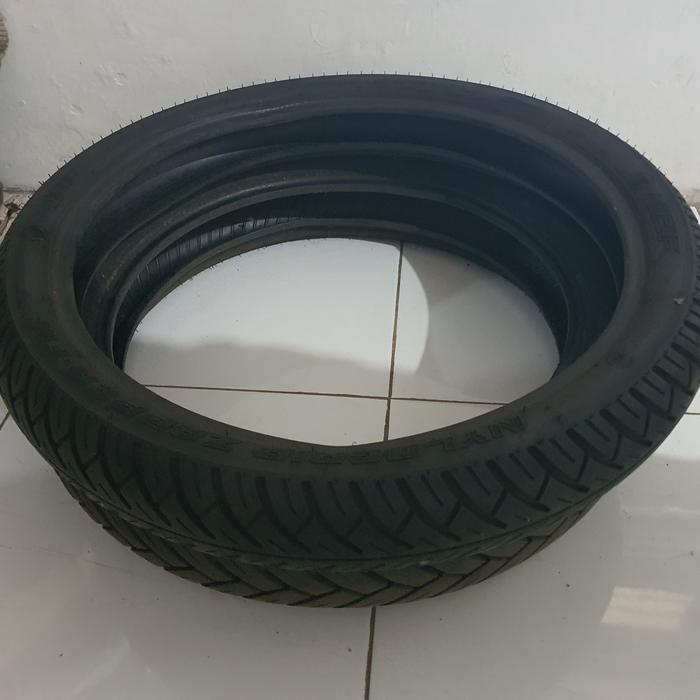 Gambar Ban bekas royal enfield classic 500 MRF dari permata plastik undefined Tokopedia