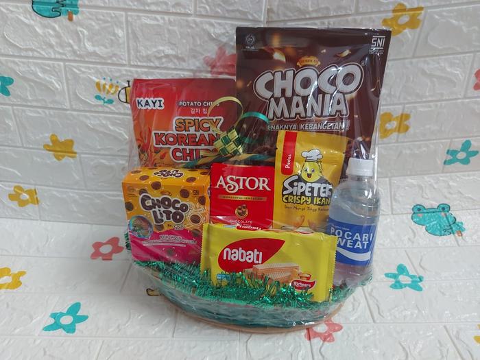 Gambar PARCEL LEBARAN 2021 (1) ISI MAKANAN + MINUMAN HALAL 7 MACAM TERMURAH dari Lemari Wanita Jaktim undefined Tokopedia