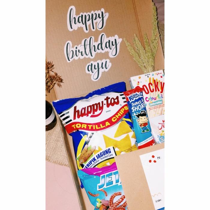 Gambar BIRTHDAY BOX / GIFT BOX / SNACK BOX MURAH / HAMPERS SNACK / SNACK BOX - Si Biru 1 dari Zpecial Gift undefined Tokopedia