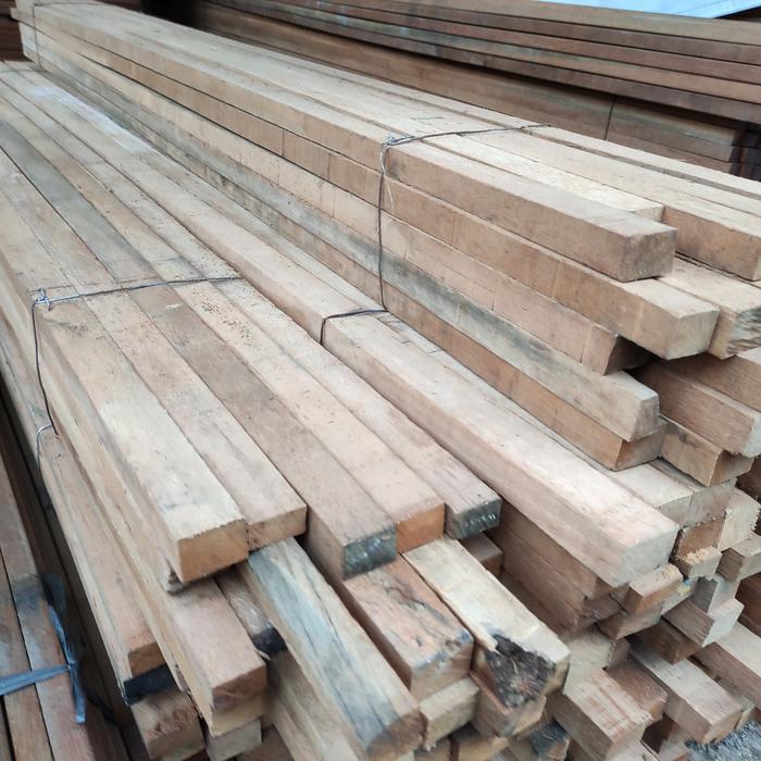 Gambar Usuk Rangka Atap Reng Kayu Bengkirai 2x3 cm - 250 dari Josan Ind undefined Tokopedia