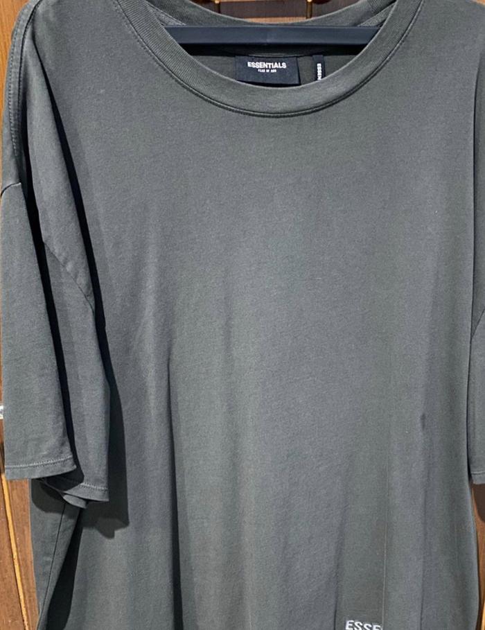 Gambar FEAR OF GOD ESSENTIALS BLACK INK TEE dari Grail Steals undefined Tokopedia