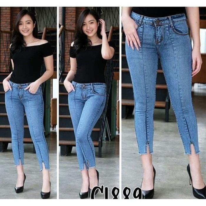 Gambar CELANA JEANS WANITA 7 9 SNOW BELAH BAWAH PREMIUM - SNOWBLUE, 30 dari FARIS GROSIR Store undefined Tokopedia