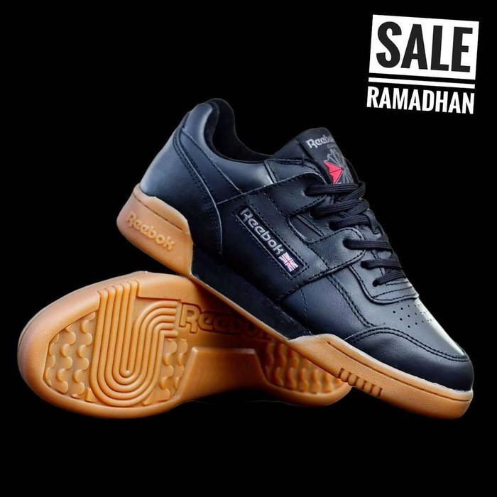 reebok workout black gum