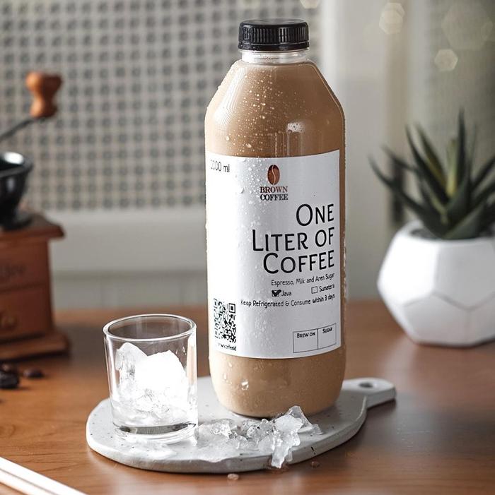 Gambar 1 Liter of Coffee / Es Kopi Susu Gula Aren 1 Liter - Java, Americano dari browncoffeeid undefined Tokopedia