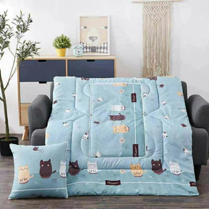 Gambar Balmut bantal selimut lipat karakter - e dari Galeri Noar undefined Tokopedia