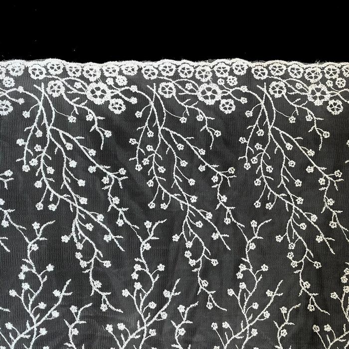 Gambar 1/2 meter Kain Brokat Tile Prancis Motif Akar Broken White - Akhiran bunga dari Amafella Texworld undefined Tokopedia