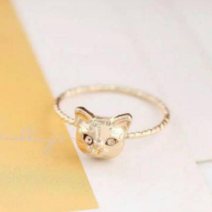 Gambar cincin motif wajah kucing cat face ring - gold dari mak kunyit undefined Tokopedia