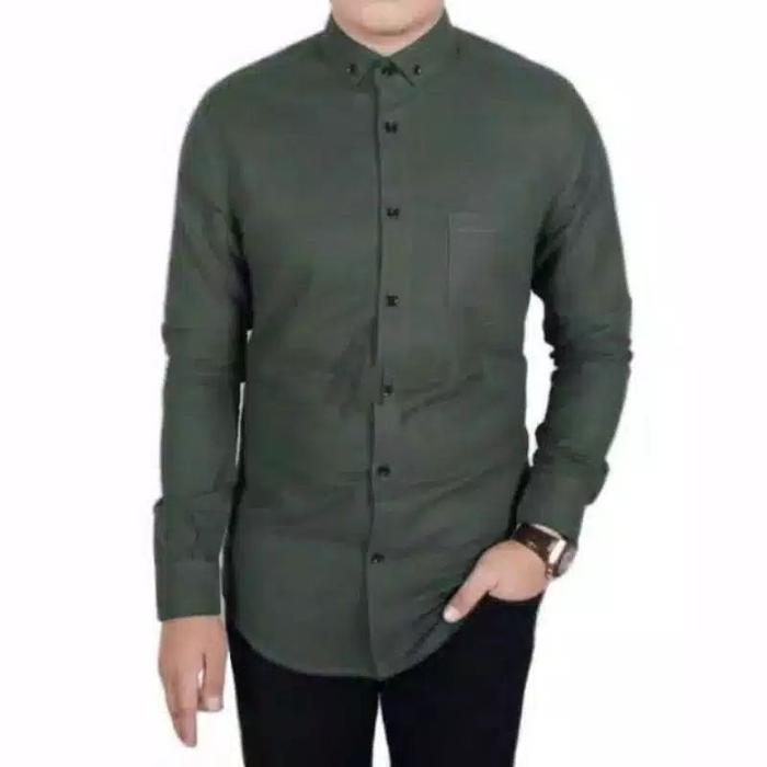Gambar Kemeja Polos Pria Lengan Panjang Warna Hitam Navy Marun Putih - Army, M dari putratribarry undefined Tokopedia