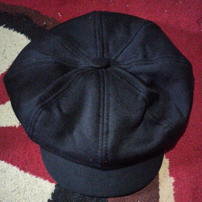 Gambar TOPI APOLLO NEWSBOY JAMUR KANCING - Hitam Fleece dari Nadia Topi Collections undefined Tokopedia