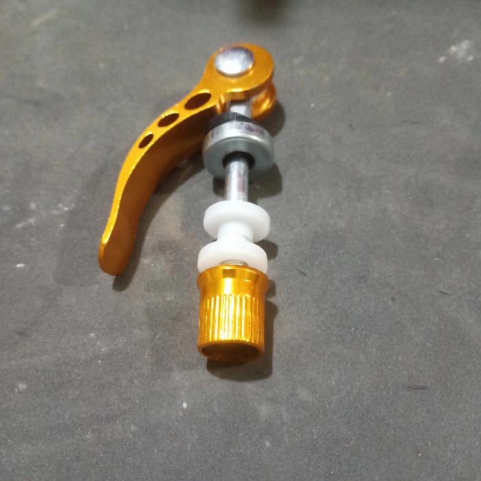 Gambar clamp QR handle post quick release kuncian seatclamp seatpost - gold dari aminah toserba undefined Tokopedia