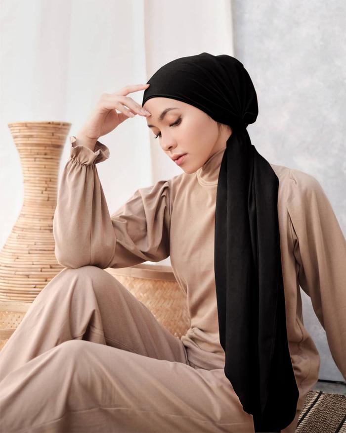 Gambar Turban Instant Premium Ceruty Babydoll - BLACK dari Hello Moku undefined Tokopedia