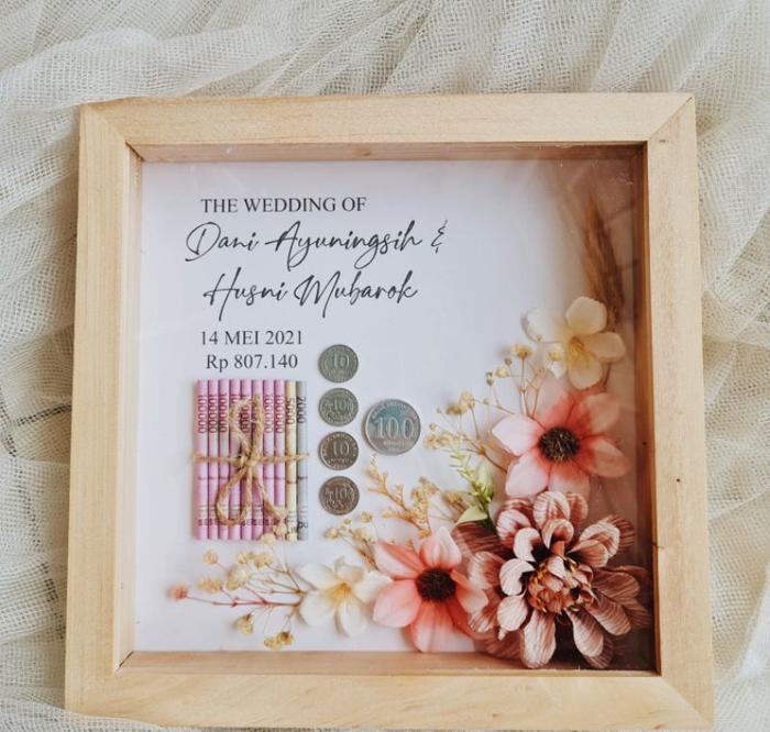 Gambar Mahar Frame; Blooming Love 22.5x22.5cm / Pigura Mahar Pernikahan - Rustic Caramel, Bingkai Saja dari Icupplier undefined Tokopedia