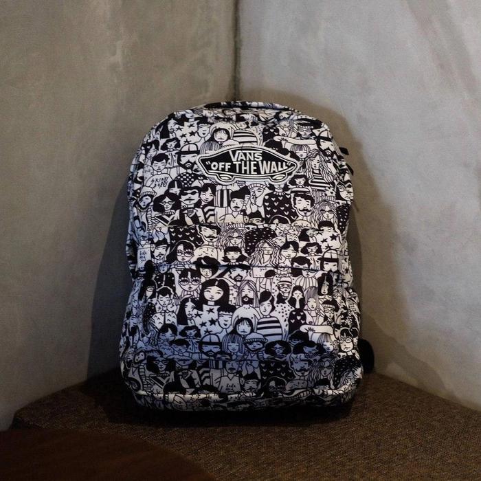 Jual VANS Realm Backpack / White Faces 