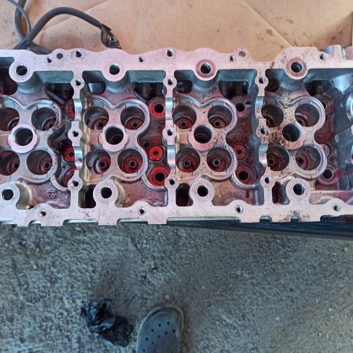 Gambar cylinder head fortuner D4D dari Lancar Motor Garage undefined Tokopedia
