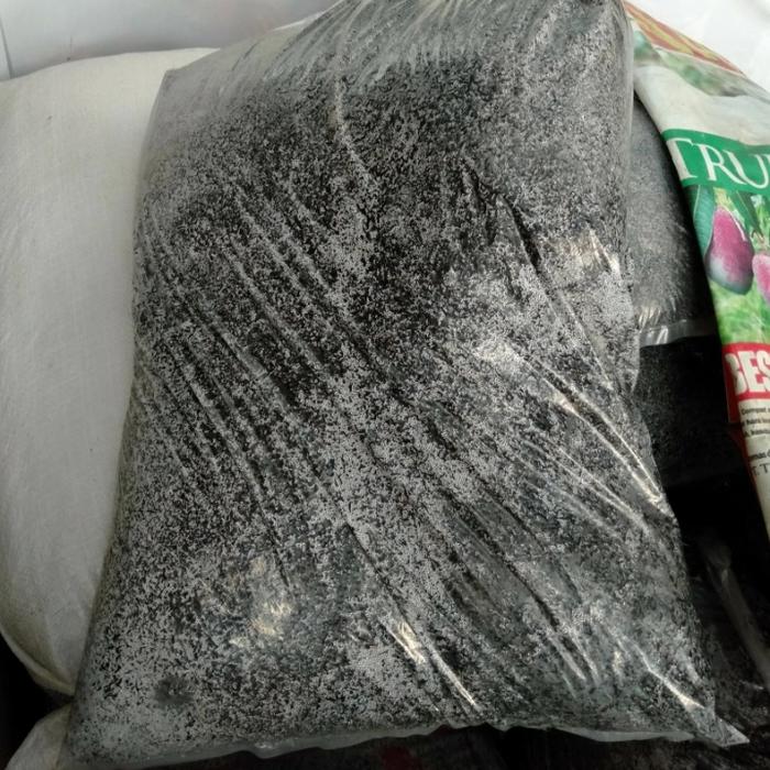 Gambar Media Tanam Sekam Bakar Karung dari Anturi Garden undefined Tokopedia