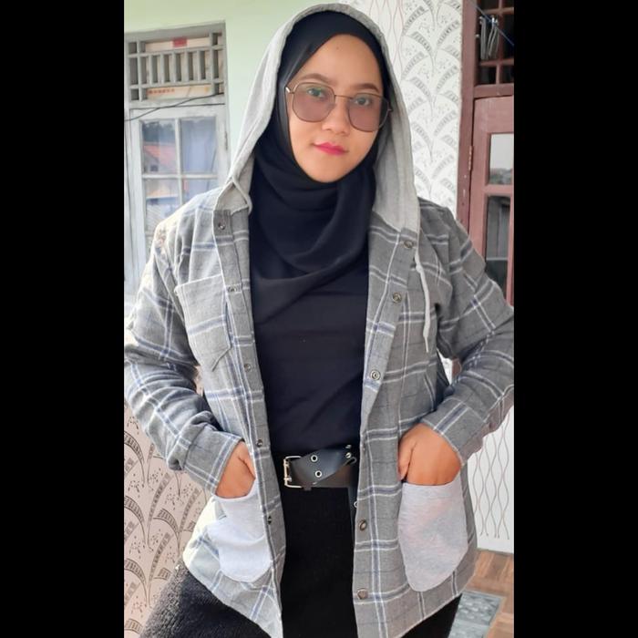 Gambar jaket preloved wanita branded dari Almaystore undefined Tokopedia