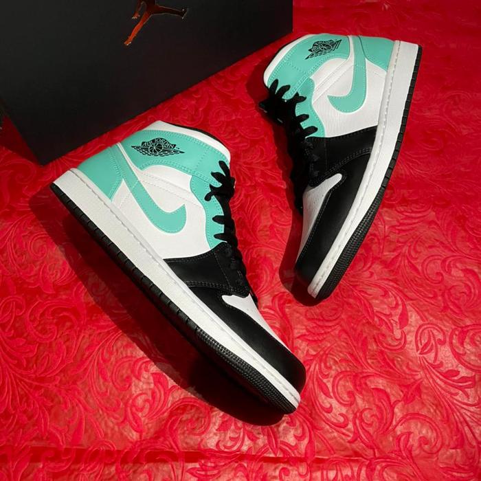 Air Jordan Mid Igloo Island Green 100% Original 44 di Bopungzoneid  Tokopedia