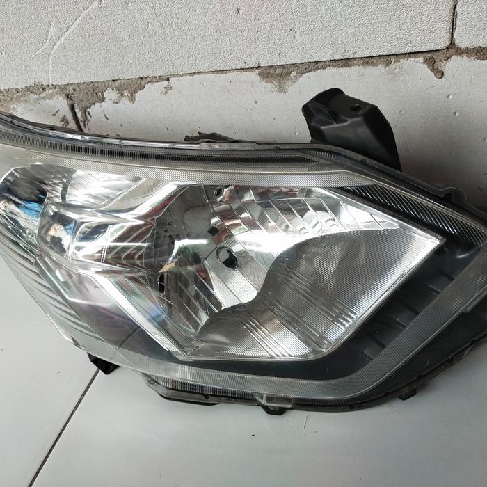 Gambar lampu depan calya/sigra dari setiakawan part undefined Tokopedia