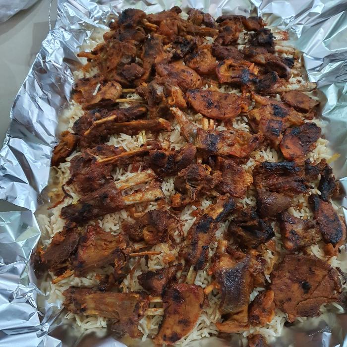Gambar Nasi Kebuli Kambing / Nasi Mandi Kambing Nampan Besar 10 porsi (PO) dari Dapoer Sikaka undefined Tokopedia