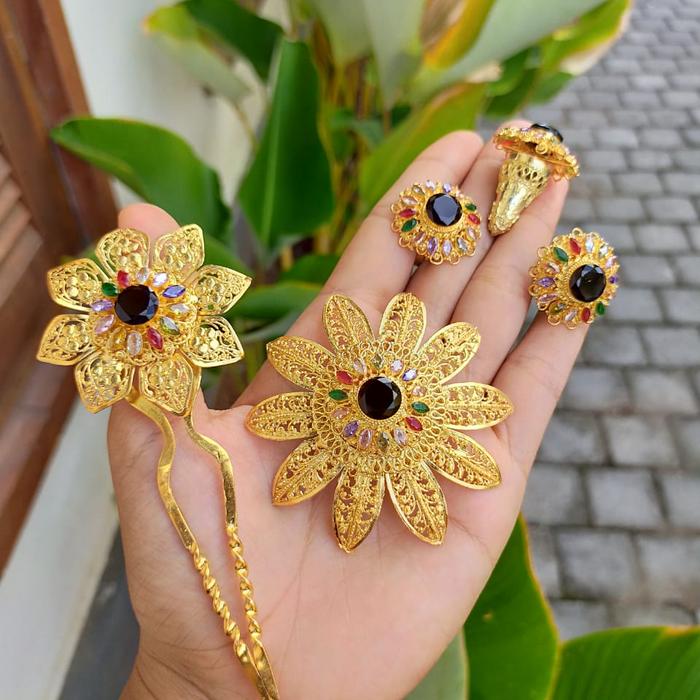 Gambar Satu set bros kebaya alpaka cucuk konde aksesoris bali - warna-warni dari MESESARI ONLINE undefined 3 Tokopedia