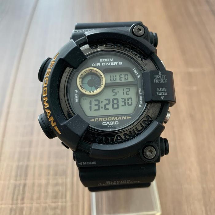 G-SHOCK FROGMAN DW-8200BM-1T（MEN IN BLACKⅡ） ベゼル＆ベルト｜か行