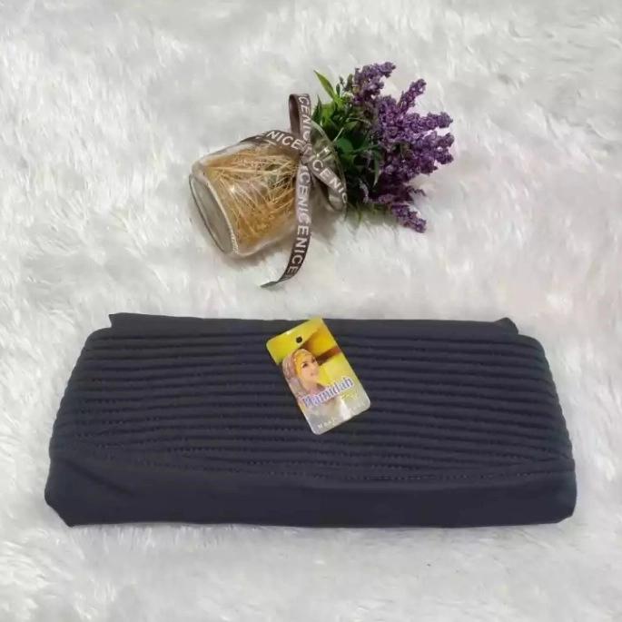 Gambar KERUDUNG INSTAN | JILBAB POLOS | BERGO OVAL HAMIDAH L DAN XL MURAH - abu tua, XL dari BemoLamo undefined Tokopedia