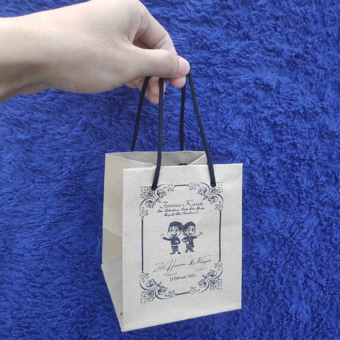 Gambar paper bag 10x10x15 tas dari Jendralshop11 undefined Tokopedia
