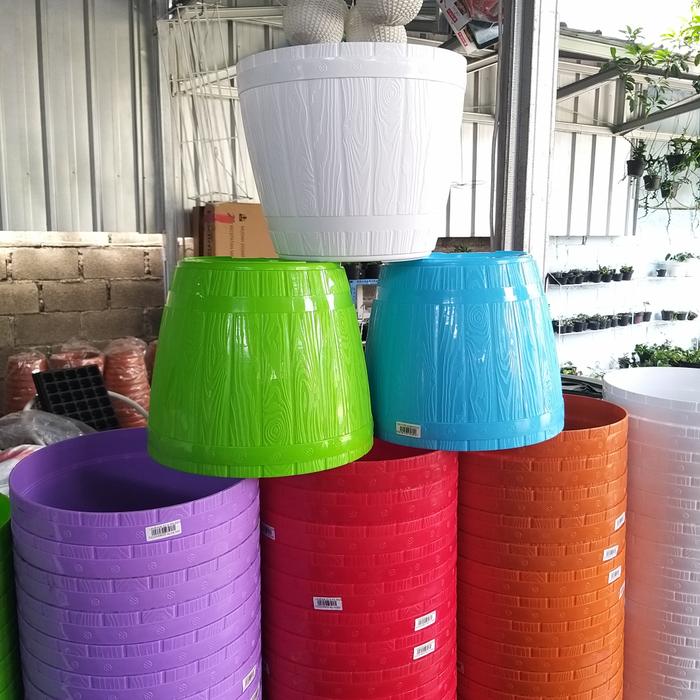 Gambar Pot Gentong Lovenia 37 PG - 8837/ Pot Plastik/ Pot Cantik/ Pot Bunga - Putih dari Bumi Flora80 undefined Tokopedia