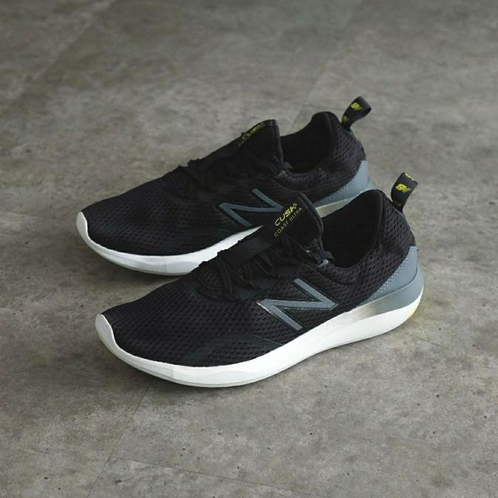 Gambar New Balance Cush Plus Coast Ultra Black Grey Neon Green Original - BLACK GREY, 41.5 dari RISE UP JAKARTA undefined Tokopedia
