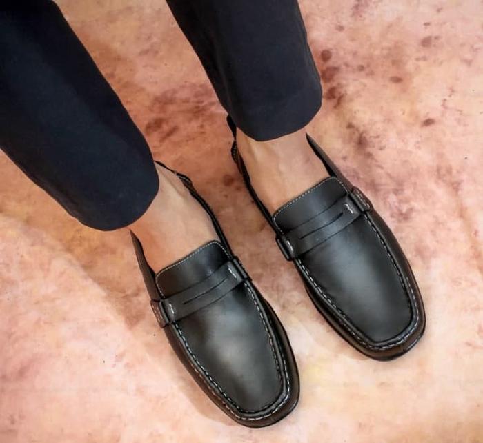 Gambar SEPATU BAPAK BAPAK KEREN COCOK UNTUK FORMAL DAN SANTAI - Hitam, 41 dari Anang Gedek undefined Tokopedia