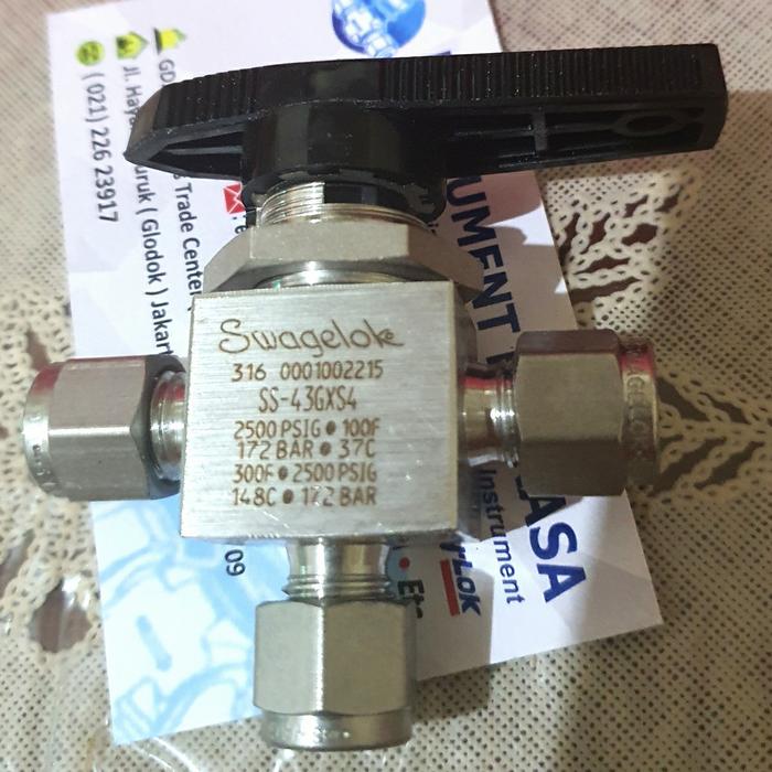 Gambar Ball valve 3 way 1/4 " OD X 1/4" OD SS316 SS-43GXS4 SWAGELOK dari CV INSTRUMENT PERKASA undefined Tokopedia