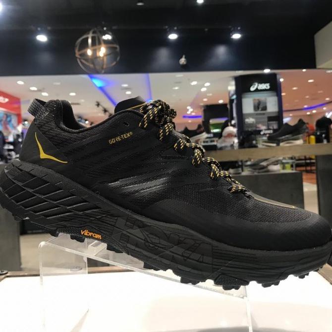 Sepatu Lari Pria Hoka One One Speedgoat 