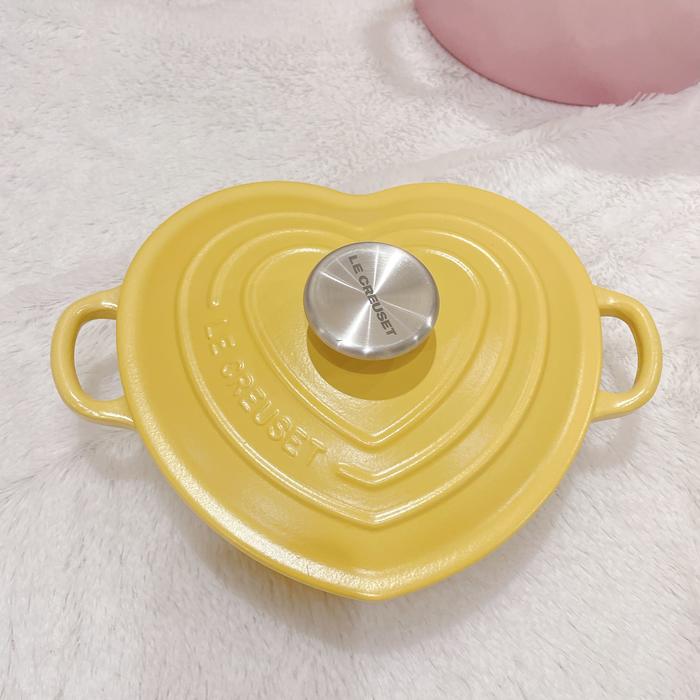 Gambar LE CREUSET 20CM HEART - Mimosa dari Celiebox undefined Tokopedia