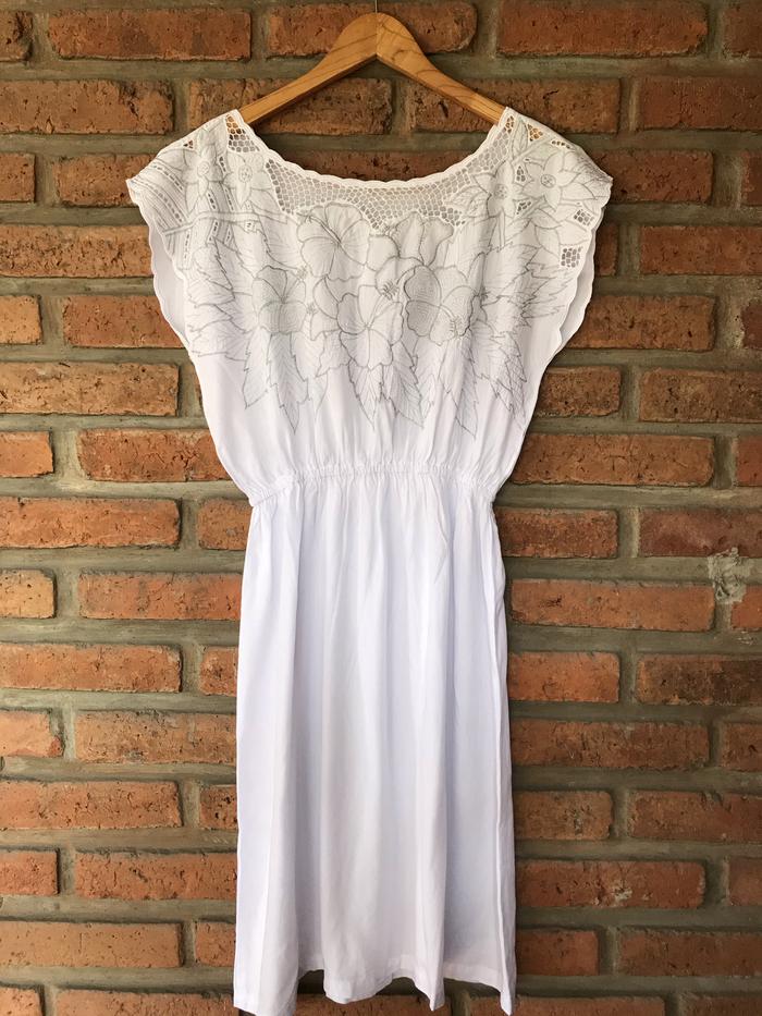 Gambar Baju dress terusan wanita bordir bali - Putih dari santhi garment undefined Tokopedia