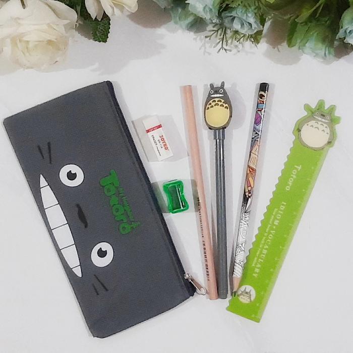 Gambar Stationery set / paket alat tulis anak sekolah lucu murah motif Totoro - Abu-abu dari Q&B Stationery undefined Tokopedia