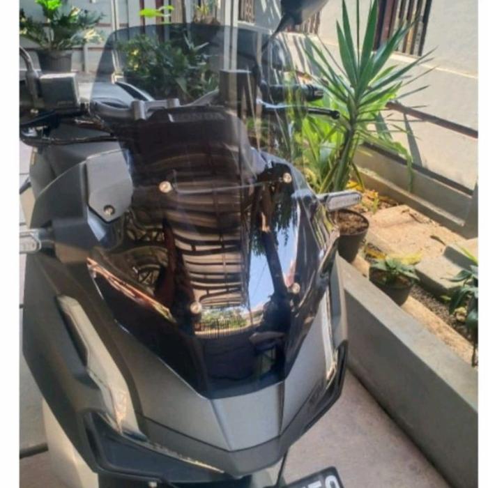 Gambar Windshield Honda ADV 160 ADV150 model Standar Ori Original Warna Smoke - smoke dari IrpinAcc2 undefined Tokopedia