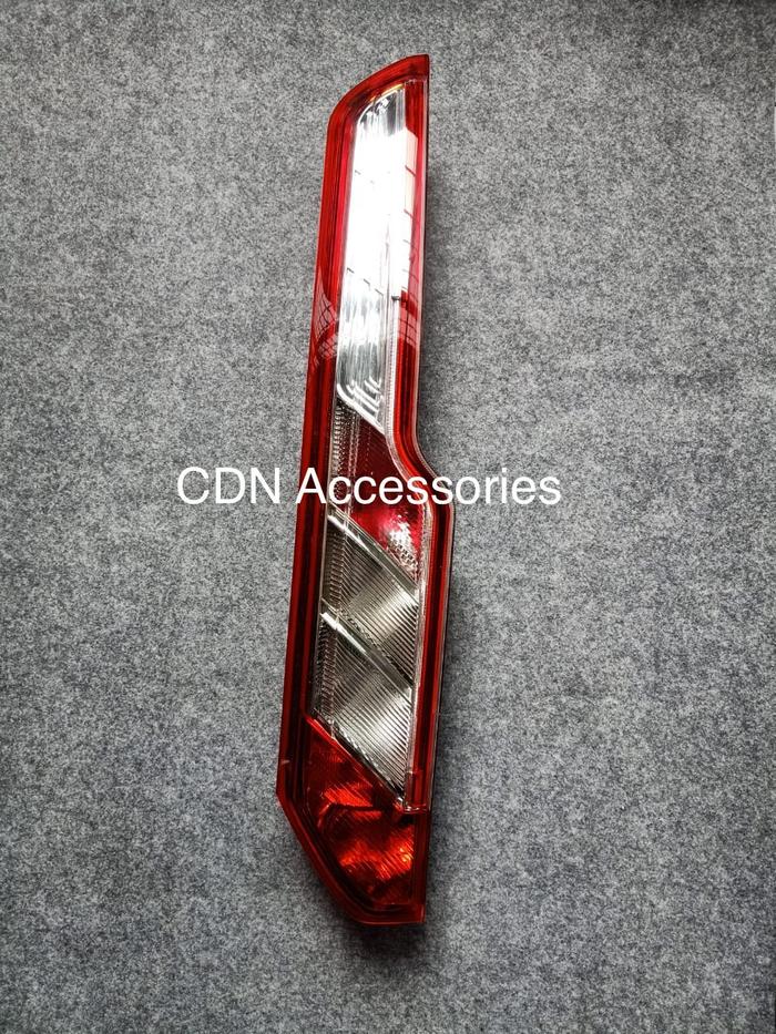 Gambar Lampu Belakang Isuzu Elf/Stoplamp Isuzu Elf/Lampu Rem Belakang Transit dari CDN Automotive undefined Tokopedia